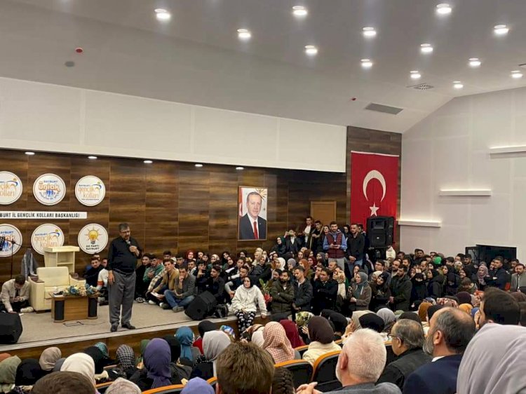 Hayati İnanç Bayburt'ta söyleşi programına katıldı