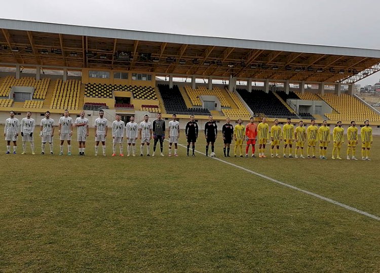 Bayburt Özel İdarespor ilk yarının son maçında Sahasında Tarsus İdman Yurdu ile berabere kaldı