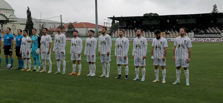 Bayburt Özel İdarespor  Somaspor ile deplasmanında  berabere kaldı