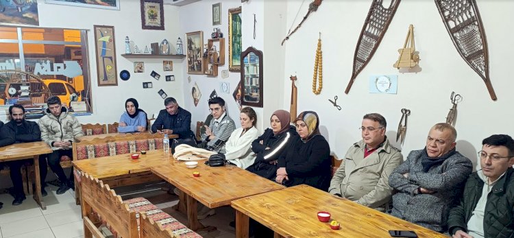 Elisa Bayburt Kitap Sahafta bu haftanın Söyleşi Konusu Türkçemiz üzerineydi